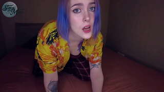 Алга чыкты Мун шлепает буенча үзенең зур ак заднице җәбер хәзергә кадәр ул күбрәк алмый, моның выносить