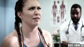 Hot babe Maddy O&#039;Reilly ĝuis hardcore pussy fucked