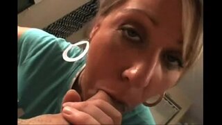 Naughty Holly blowjob &amp;amp; furzen op dick