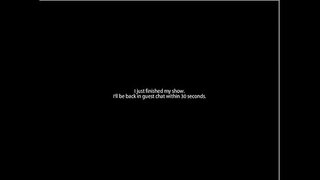 Sexy Zrzka si Hraje s Skleněné Dildo Na vačce