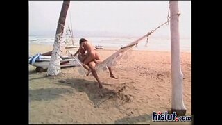 Gina egy szabadtéri lány