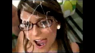 Duas vezes a Sua Porra: Cum Coberto e Destruído Cumpilation