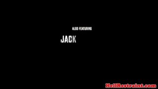 Привязанная күкрәгенә суб-киска наказана йорт-мастер