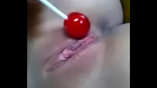 4935961 لاتينا يستمني مع لوحة