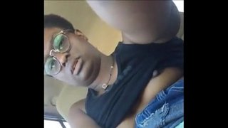 Di dieu kuring keur dina mobil mah