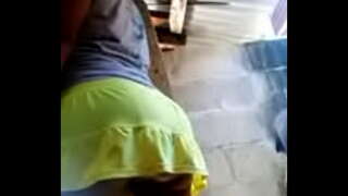 Manā maz svārki un dzeltenā mi panti morada