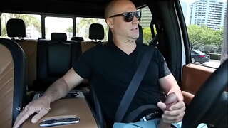 Traffic jarkoff punheta no carro