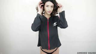 Tit മിന്നുന്ന കാണിക്കുക (free full video) - AmedeeVause