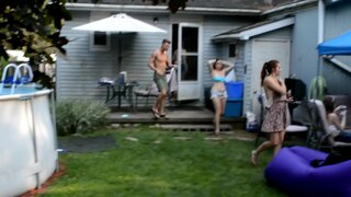 Сексуалды әткеншекте ұсталды