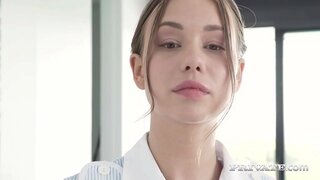 ���্বর্ণকেশী, পরিচারিকা, টেলর স্যান্ড লাঠি তার গরম গুঁতা বাতাসে স্বাগত 2 হার্ড cocks, তার নিখুঁত মাই &amp;amp; ধরা পোঁদ, পরে, চুষা, তাদের হার্ড cocks! পেমেন্ট? 2 গরম মেয়ে সমকামী! সম্পূর্ণ ঝাড়া এ Private.com!