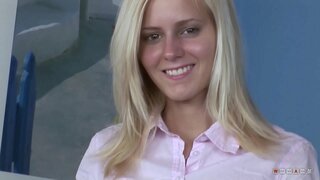 ���კბილი, მაგრამ ქერა, უყვარს ვისრიალოთ ერთად დიდი ძალისხმევა