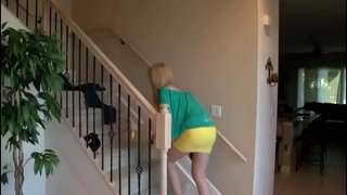 ���েলে, পায়, মহিলার দ্বারা, তারপর তিনি তার হার্ড