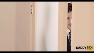 DADDY4K. Brīnišķīga seksa ainas ar veco tēvu un skaista līgava