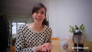 Mpankafy Zazavavy Namafa Ny Untrimmed Bush