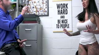 Shoplyfter აღსრულდა ლილი ჩიხი წოვა