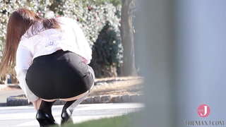 À�ബിഗ് കഴുത】അവള് വശീകരിച്ചു lewdly കൊണ്ട് അവളെ തറച്ചു തുടയിലും peeking out of her garter belt. [bunc 001]