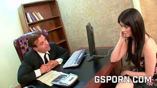 Morena Sexy secretario milf fodido duro con cara cum