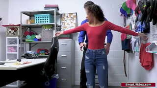 Small tits latina is caught stealing ഒരു ഓഫീസർ ഇല്ല. ഒരു അറയിൽ search and fingers her pussy and ass.He makes her തരും. അവനെ ഒരു ബിജെ and anal fucks her