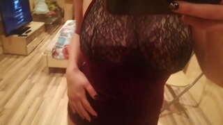 ���კეთებს პრეზერვატივის dance წინაშე სარკე, გვიჩვენებს, ძუძუს თავები